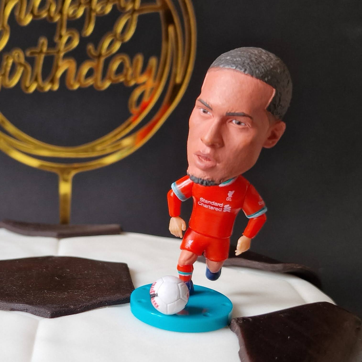 liverpool-van-dijk-cake-topper-decoration-figure-collectible